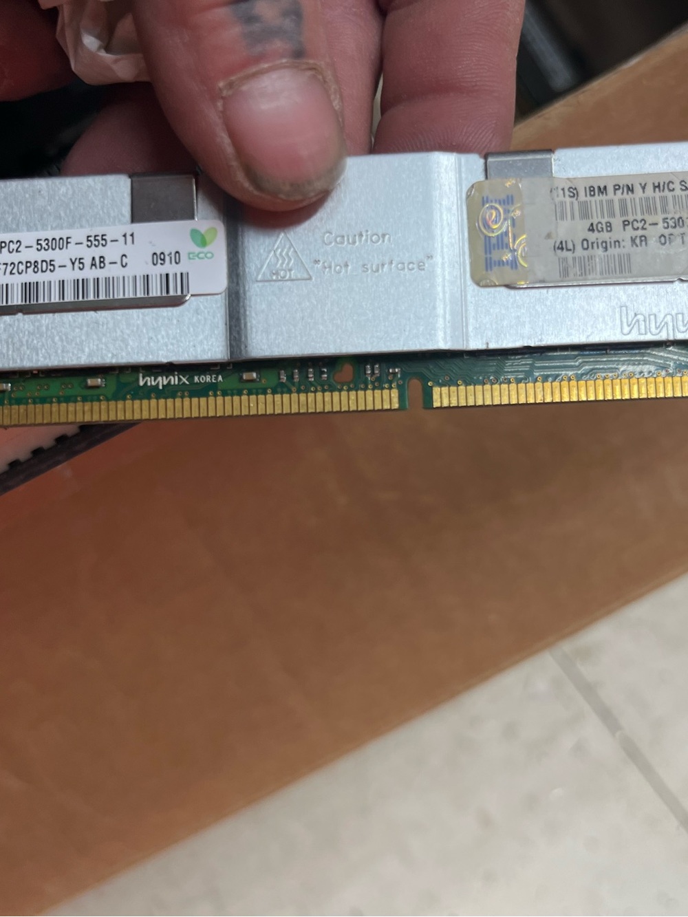 Hynix 4GB DDR2 Fully Buffered ECC Server RAM module (model HYMP151F72CP8D5-Y5)